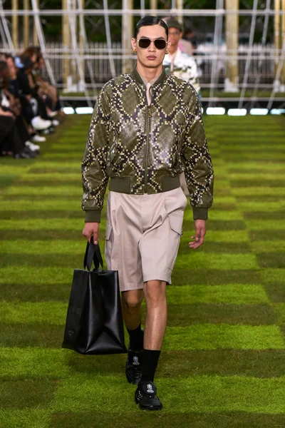 Look 68